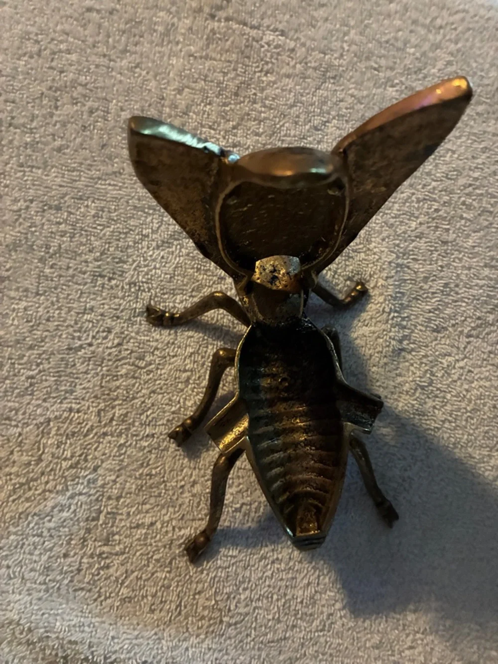 Brass Praying Mantis Reptile Décor - Gold Accent Ashtray